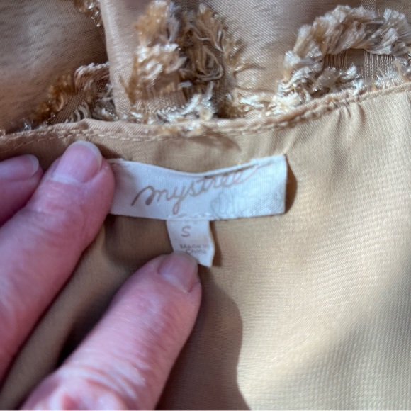 Mystree Beige Textured Surplice Peplum Blouse - Picture 8 of 10